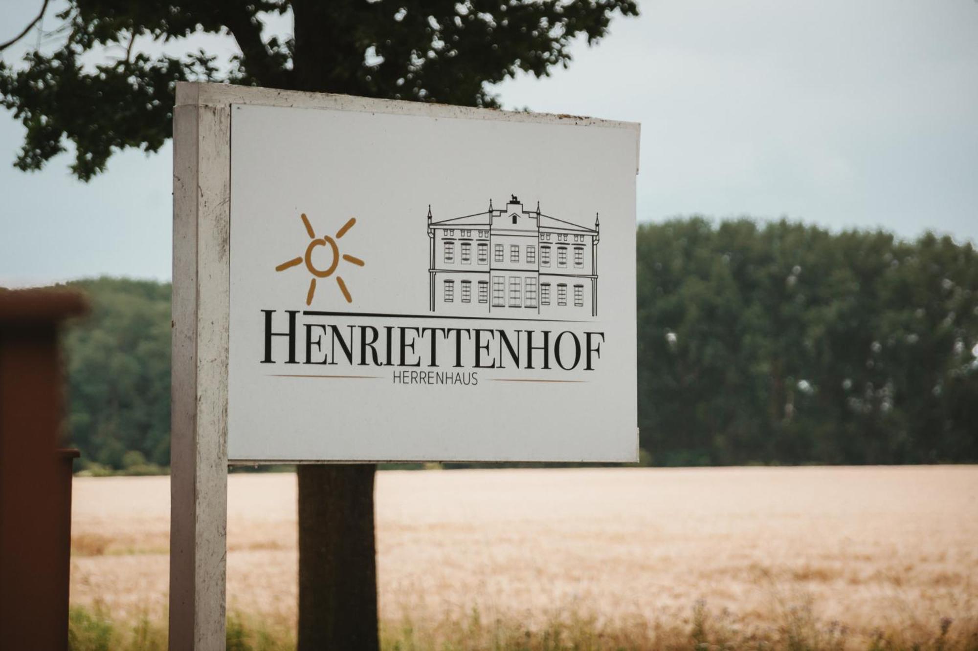 Herrenhaus-Henriettenhof Grömitz Exteriör bild