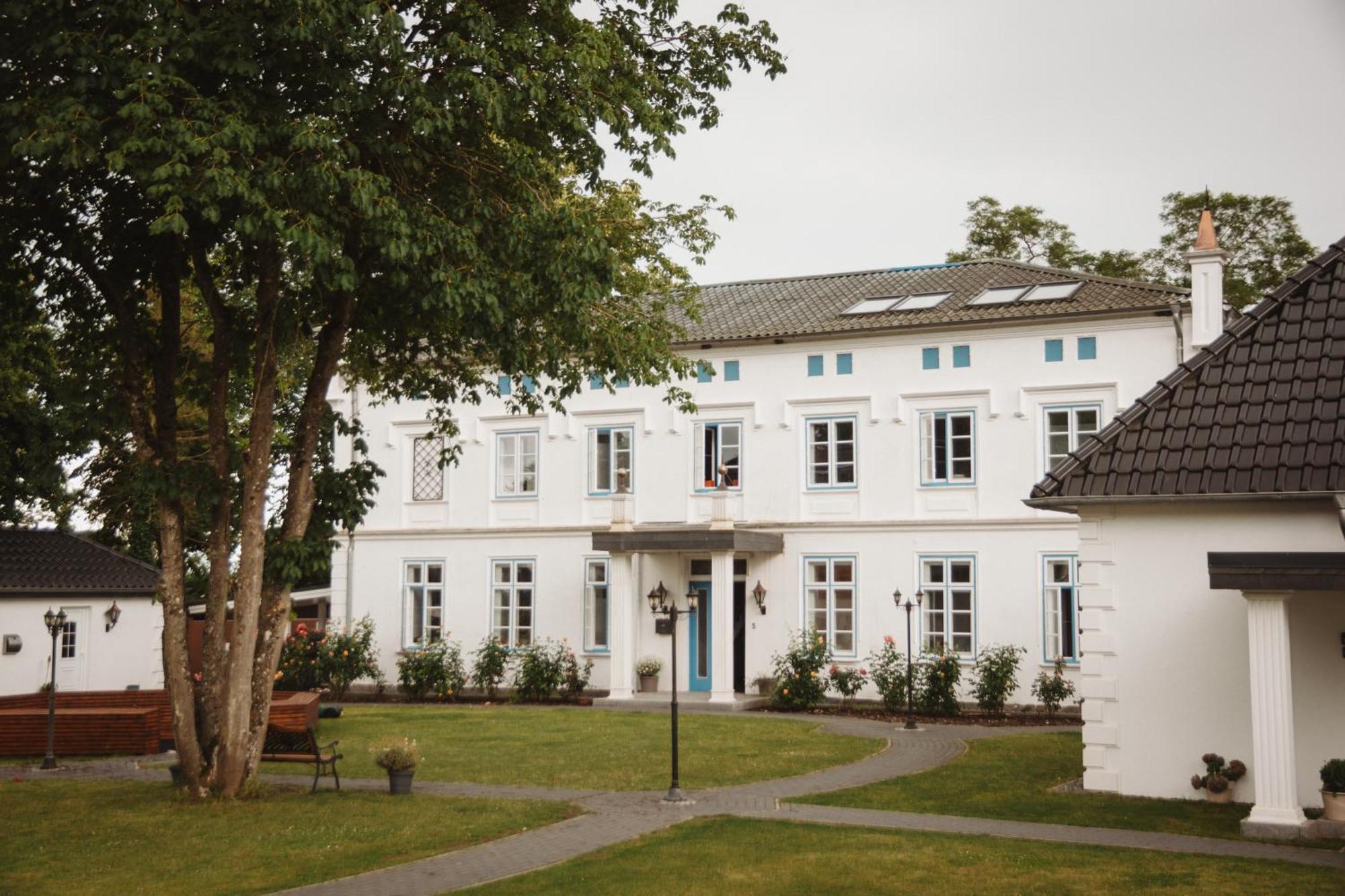 Herrenhaus-Henriettenhof Grömitz Exteriör bild
